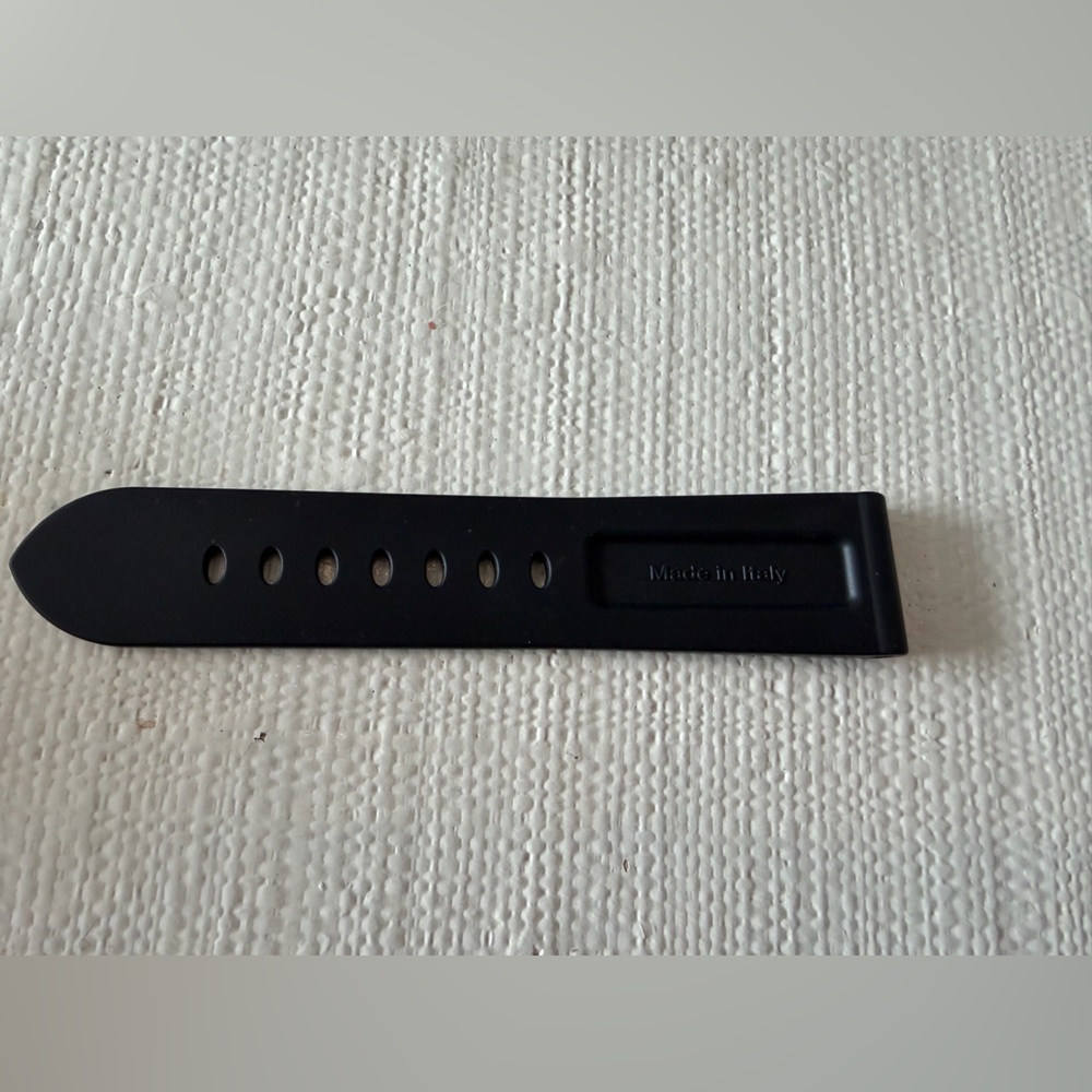 Panerai Black Rubber Strap Accessory MX0011QQ - BRAND NEW in Bag - Picture 12 of 16